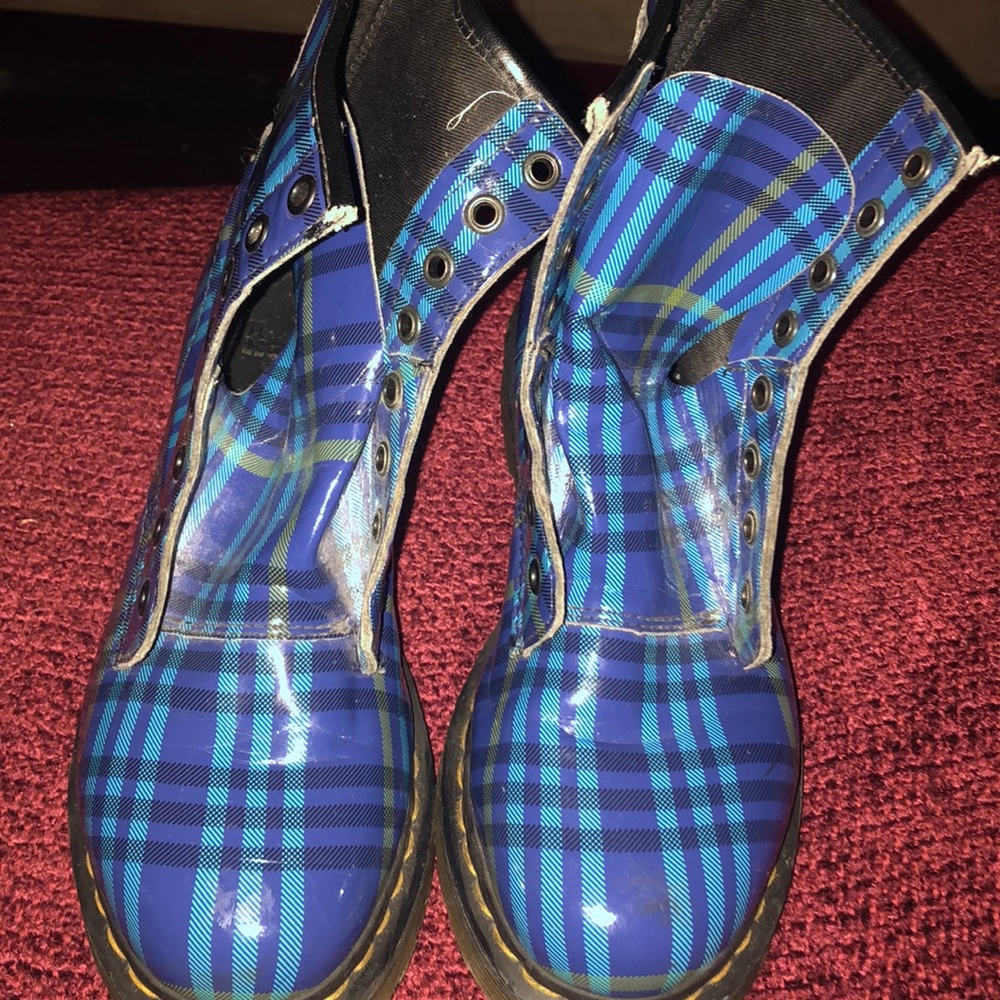 Preloved Plaid Dr Martens
